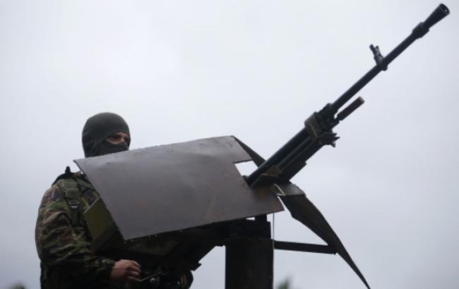 Боевики за сутки 8 раз обстреляли н. п. Луганской области, в Станице идет перестрелка, - ОГА