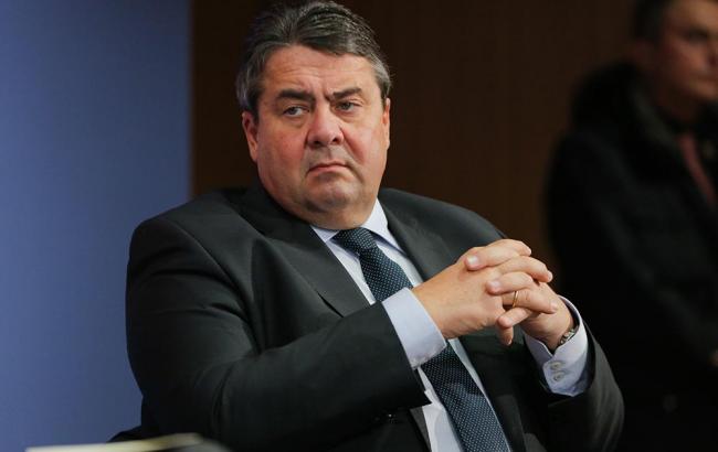 Глава МЗС Німеччини назвав конфлікт на Донбасі пожежонебезпечним