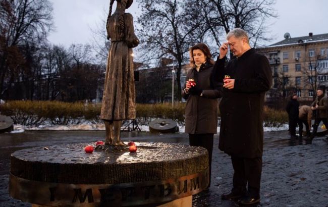 Порошенки разом з волонтерами вшанували пам’ять жертв Голодомору