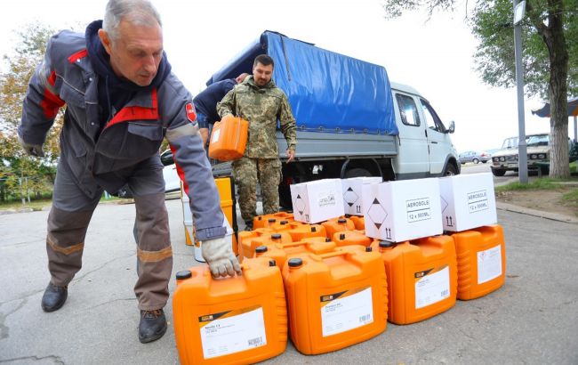 Компании Ахметова передали очередную партию топлива для ВСУ