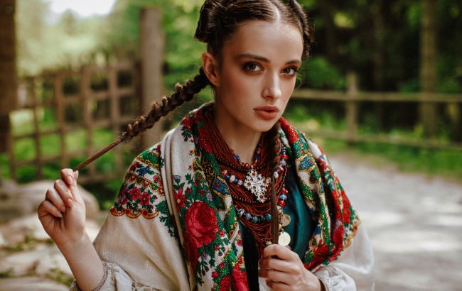 Не только косы. Какие прически делали украинки в древности и как ухаживали за волосами