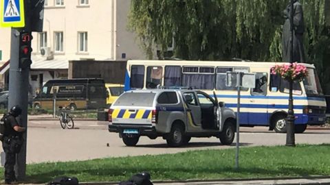 Луцький терорист вийшов на зв'язок із сином заручниці: про що вони говорили
