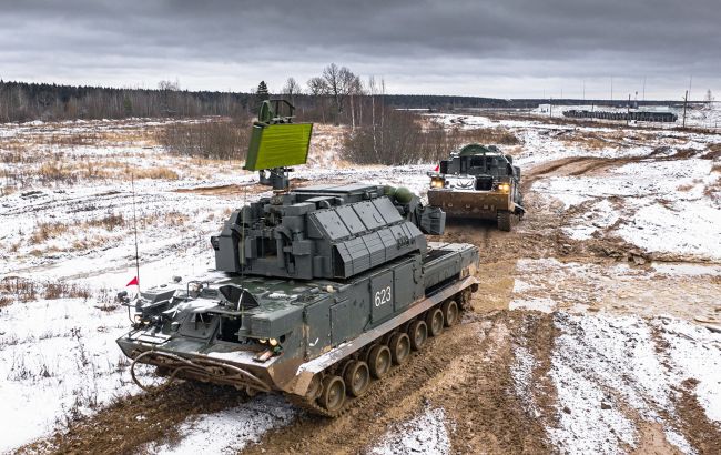 Стягивание войск РФ к украинским границам со стороны Беларуси: появились новые снимки
