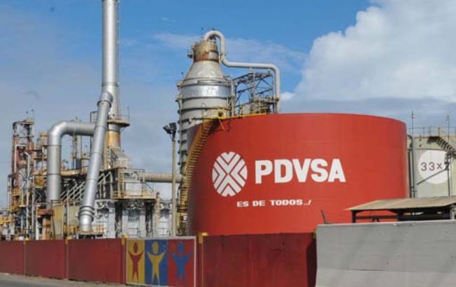 Нефтяная отрасль Венесуэлы находится на грани краха, - WSJ
