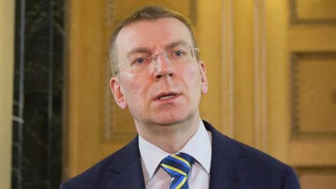 МИД Латвии призывает Россию освободить украинских моряков