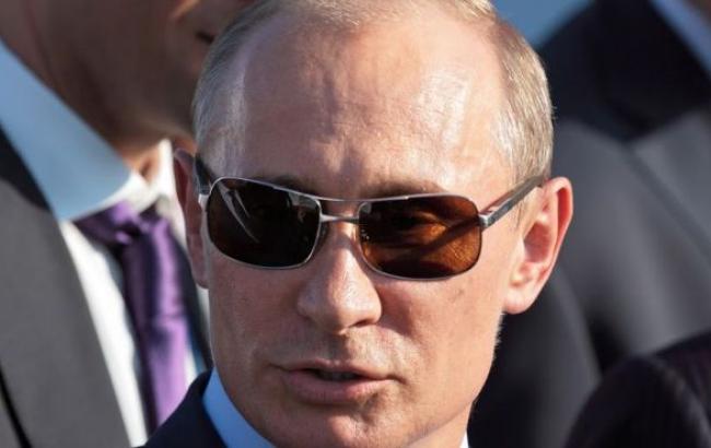Путін обговорив хід "мінських" переговорів з Радбезом РФ