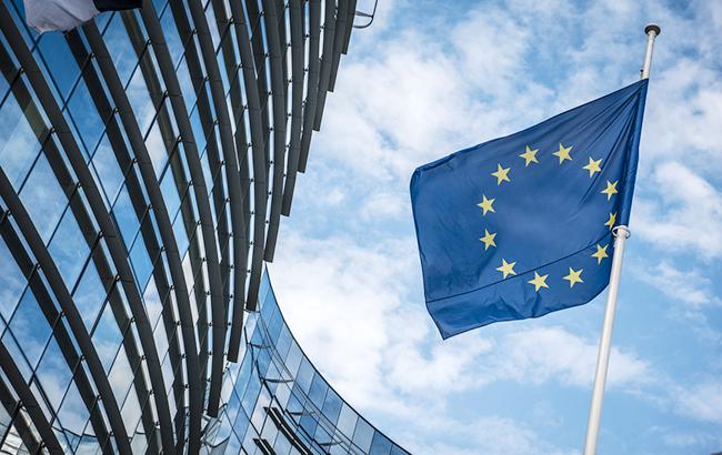 ЄК провела обшуки у медіакомпаніях, які транслюють спортивні змагання