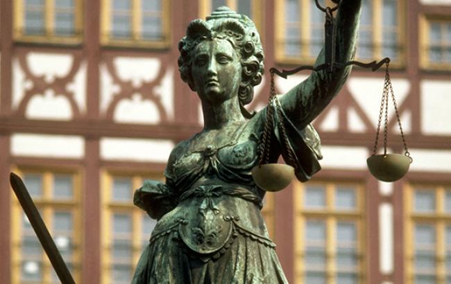 Киев сообщил ЕС о прекращении дел против ряда экс-чиновников, находящихся под санкциями, - СМИ