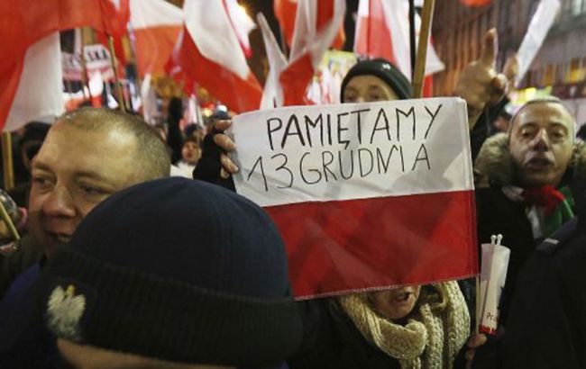 Протести в Польщі: половина жителів країни не підтримує дії опозиції
