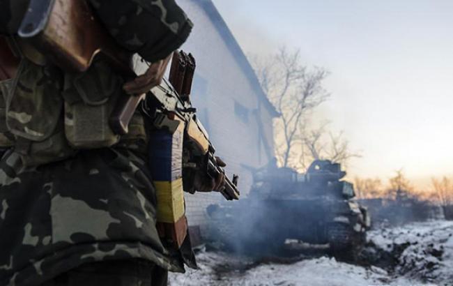 Боевики обстреливают Дзержинск, есть разрушения, - МВД