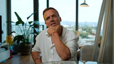 Хто такий Андрій Трушковський: криптоблогер попрощався з Україною та "викрив" колишню