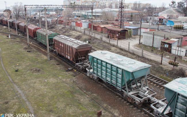 У Львівській області невідомі перекрили залізницю