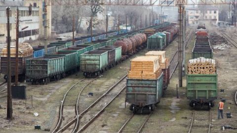 Экспорт товаров из Украины растет быстрее импорта