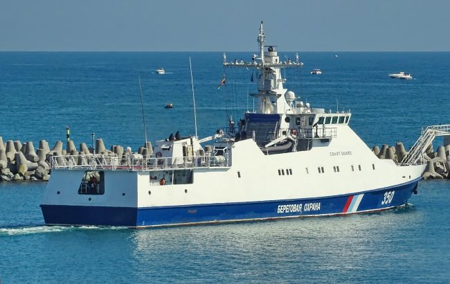 Російський корабель "Ізумруд" пішов на дно після удару морського дрона України
