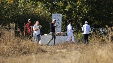Хасиди влаштували погром в Умані, двоє видворені з країни