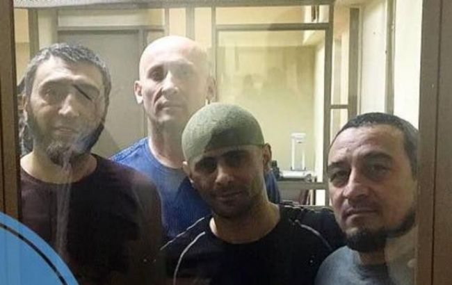 "Суд" в аннексированном Крыму продлил арест еще 2 фигурантам "дела Хизб ут-Тахрир"