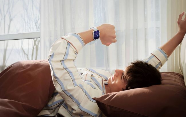 Цей смарт-годинник живе довше за Apple Watch: Huawei показала новий Fit 5 Pro