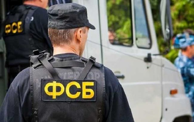 Украина требует от ФСБ освободить двух "разведчиков", задержанных в Крыму