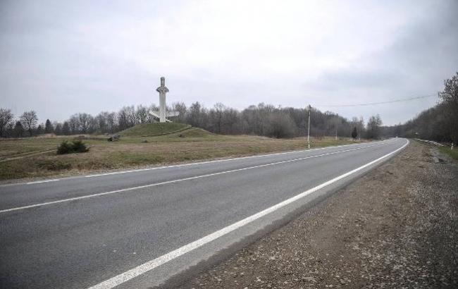 Ямочным ремонтам дорог в Украине пришел конец?