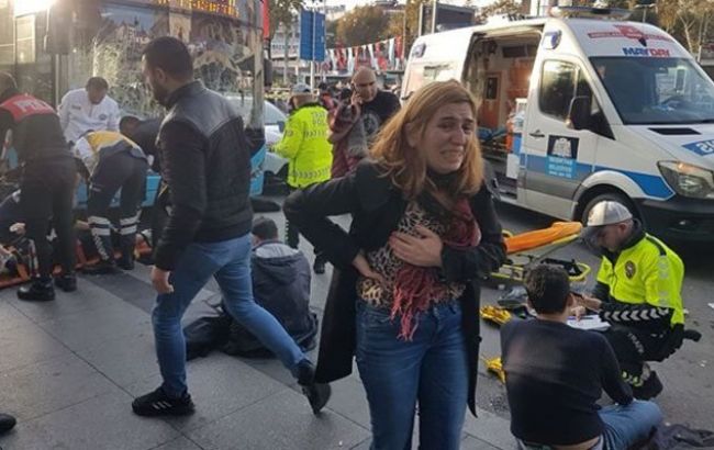 В Стамбуле автобус вьехал в остановку с пешеходами, есть погибший и пострадавшие
