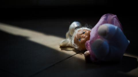 В Одеській області могильна плита насмерть задавила трирічну дитину