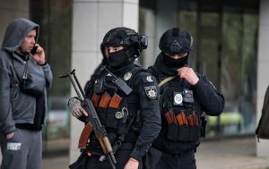 В Киевской области мужчина устроил стрельбу в магазине