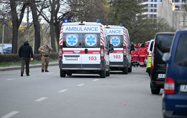 У Дніпрі чоловік відкрив вогонь по працівниках ТЦК, двох із них поранено