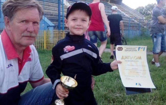 Четырехлетний мальчик стал чемпионом Украины по картингу