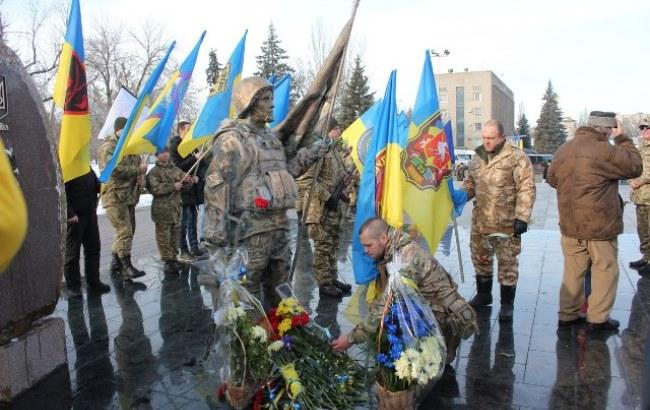 В Днепропетровской области появился памятник бойцам АТО
