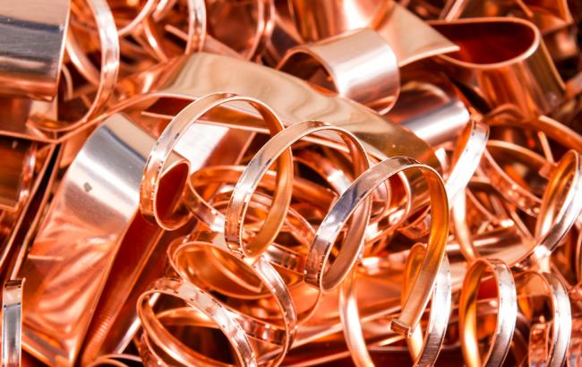 Ціни на мідь в Лондоні впали до мінімуму за 6,5 років