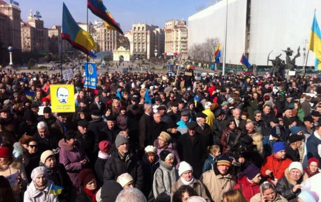 На Майдані триває акція на підтримку Савченко