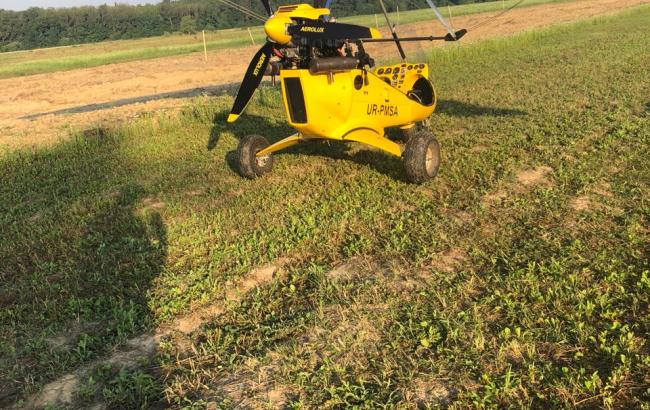 На Закарпатті виявили мотодельтаплан, яким могли переправляти контрабандний товар