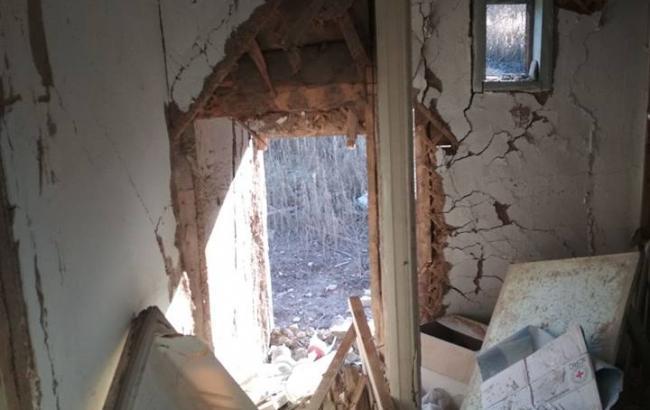 Боевики разрушили десятки жилых домов на Донбассе