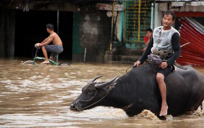 В результате шторма на Филиппинах погибли 22 человека