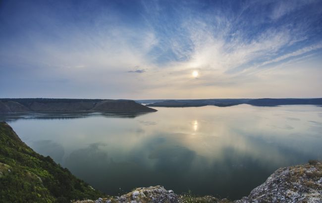 Пригода на вікенд: "море" на Дністрі та затоплене село, якого немає на карті