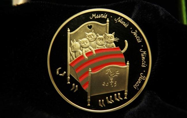 Банк Латвії випустить колекційні євро з казковими котами
