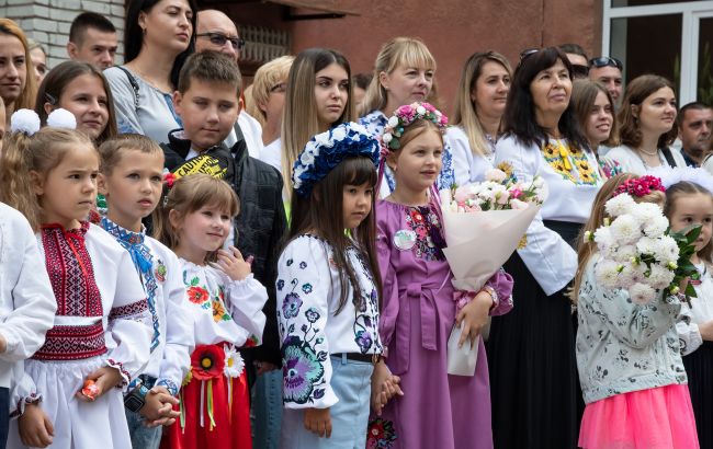 Какие цветы нельзя дарить учителям на 1 сентября и почему