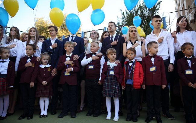 Сегодня 200 тыс. учеников перешли на обучение на украинском языке