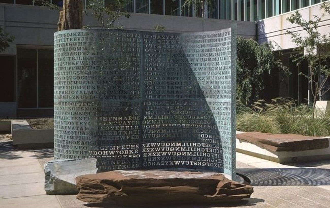 Легендарний код ЦРУ розкрито: ключ до Kryptos знайшли через 35 років