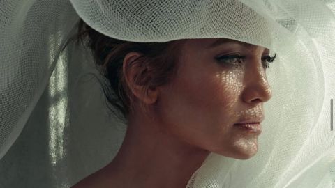 Джей Ло показала соблазнительные и эстетические кадры в нижнем белье: глаз не оторвать