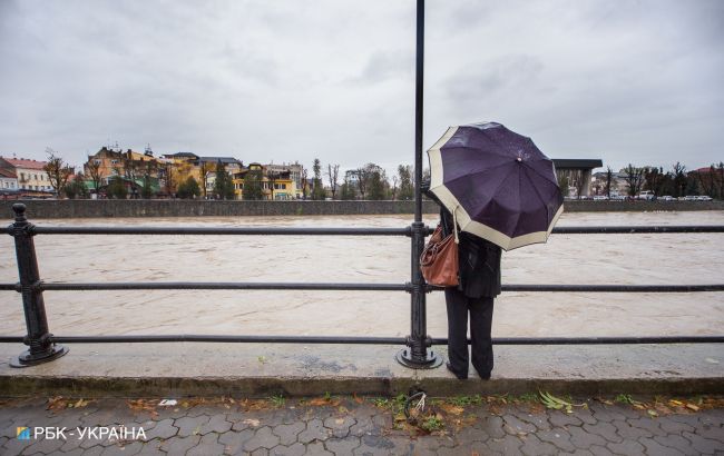 Синоптик предупреждает о приходе дождей в Украину