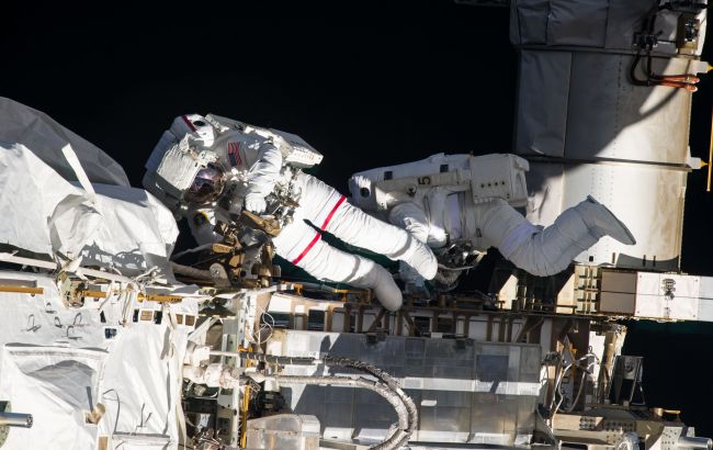 Астронавти на МКС завтра вийдуть у відкритий космос: що планують зробити