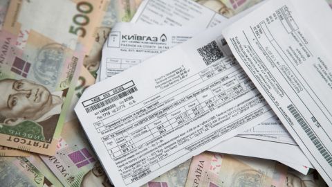 Украинцы потеряют субсидии благодаря новым правилам: кто больше не получит выплат (список)