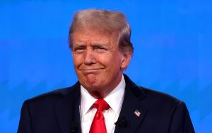 Чому Трамп різко змінив ставлення до Зеленського: ЗМІ розкрили три причини
