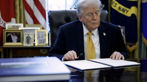 Трамп відкинув прохання Зеленського щодо ракет для Patriot, - FT