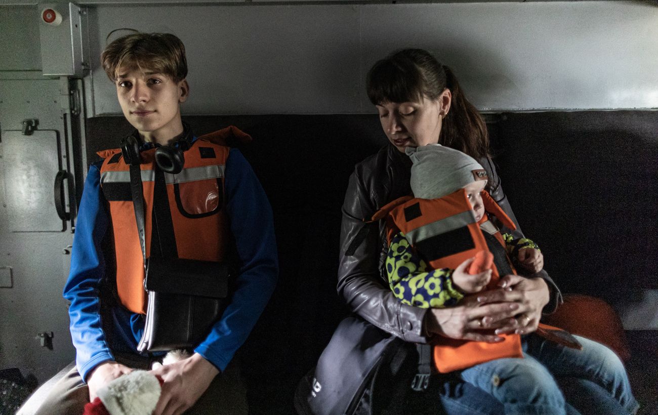 Принудительную эвакуацию семей с детьми расширили еще в двух громадах Донецкой области