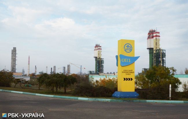 Одесский припортовый завод возобновил работу после длительного простоя