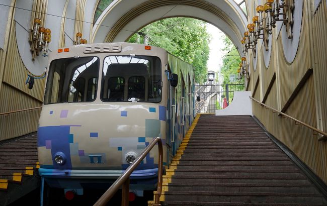 У Києві відновлює роботу фунікулер: названа дата