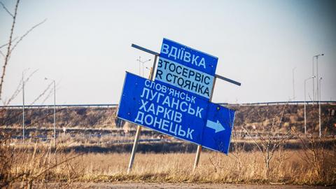 "Заради 45 мільйонів єдиних": на окупований Донецьк скинули патріотичні листівки