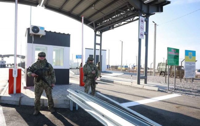 У Зеленського назвали підстави для перетину адмінмежі з Кримом